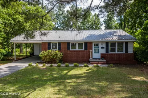 315 W Williamson St, Whiteville, NC 28472