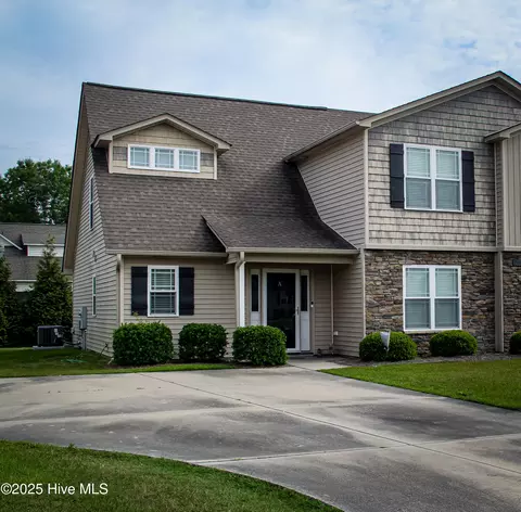 2208 Sweet Bay Dr #A, Greenville, NC 27834