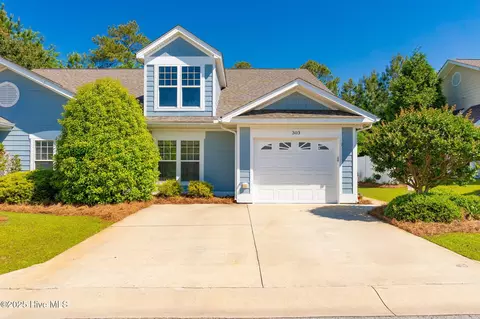 303 Sweetwater Cv, Newport, NC 28570