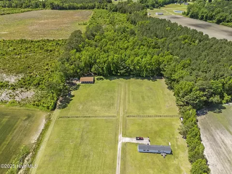 144 145 Pender Ln, Richlands, NC 28574