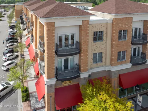 6832 Main St UNIT 328, Wilmington, NC 28405