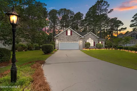 533 Montaigne Ct NW, Calabash, NC 28467