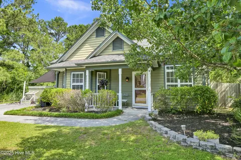 2216 Sapling Cir, Wilmington, NC 28411