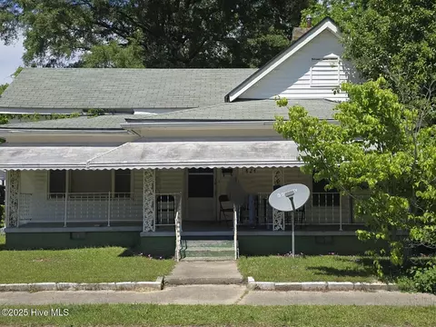 824 Beal St, Rocky Mount, NC 27804