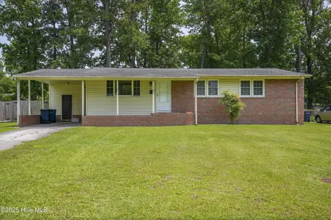 410 Cheyenne Rd, Jacksonville, NC 28540