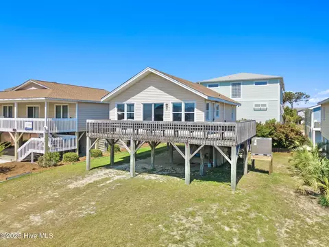 421 35th St, Sunset Beach, NC 28468