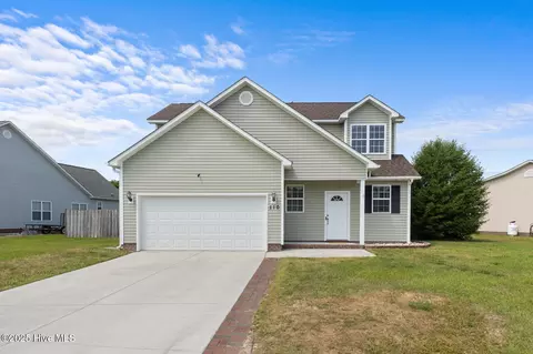 110 Borough Nest Dr, Swansboro, NC 28584