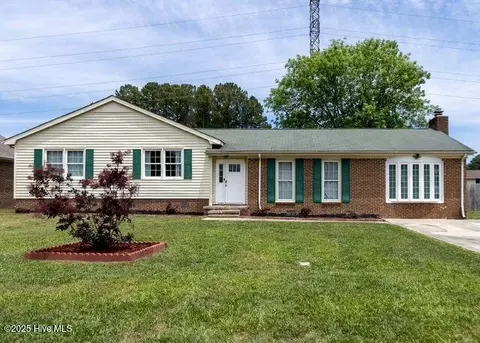 806 Winchester Rd, Jacksonville, NC 28546
