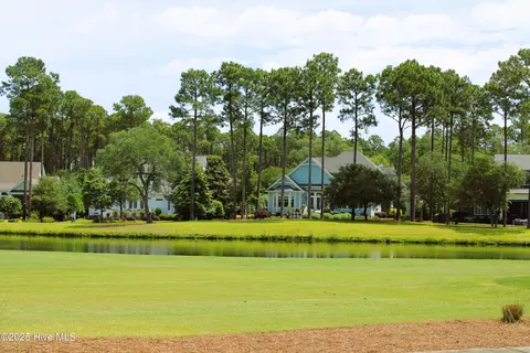 3516 W Legacy Park Dr, Southport, NC 28461