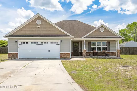 223 Adagio Trl, Richlands, NC 28574
