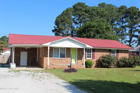 118 Turtle Shell Rd, Richlands, NC 28574