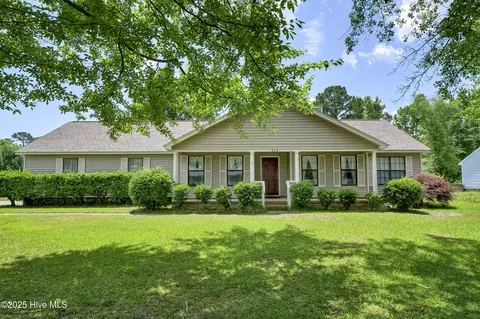 232 Derry Ct, Wilmington, NC 28411