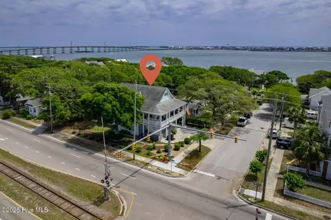 101 S 29th St, Morehead City, NC 28557