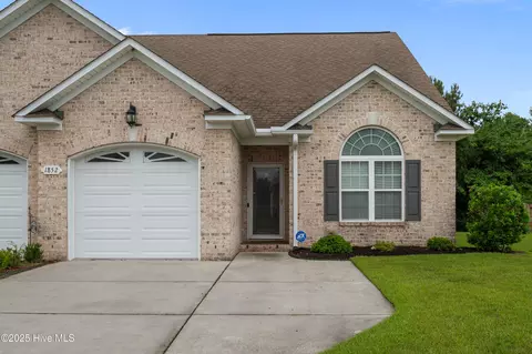 1852 Cambria Dr #B, Greenville, NC 27834