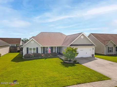 312 Hughes Ln, Jacksonville, NC 28546