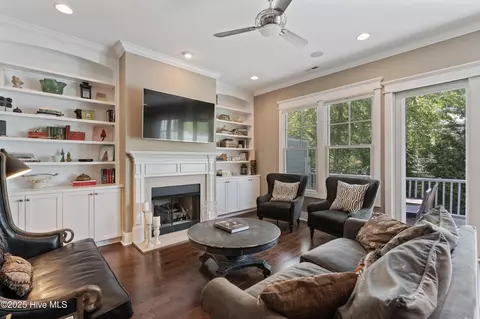 1727 Tearthumb Ct, Wilmington, NC 28403