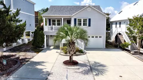 305 Carolina Sands Dr, Carolina Beach, NC 28428