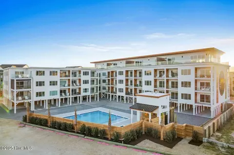 1800 Canal Dr #109, Carolina Beach, NC 28428