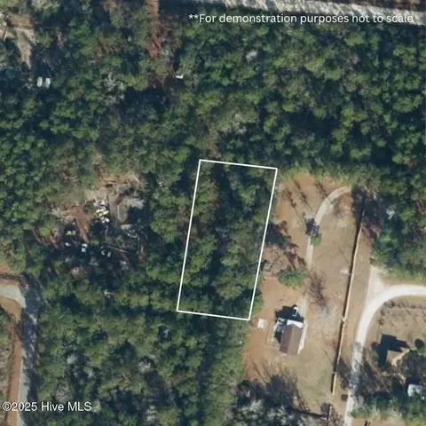 6670 Hewitt St NW, Ocean Isle Beach, NC 28469