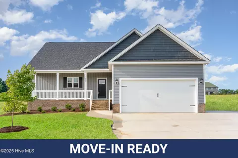 134 Royal Ave, Selma, NC 27576