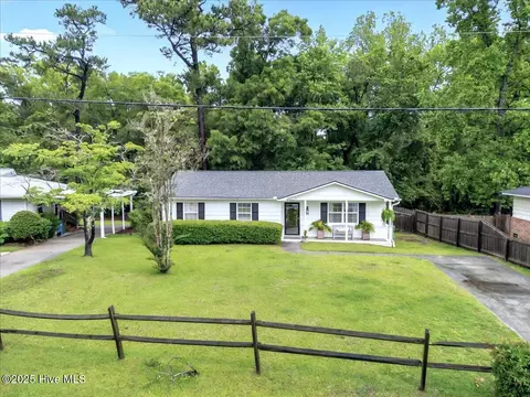 109 Darby St, Wilmington, NC 28409