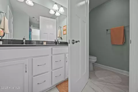 Bath - 708 Cordgrass Rd, Hampstead, NC 28443 photo 3 of 4