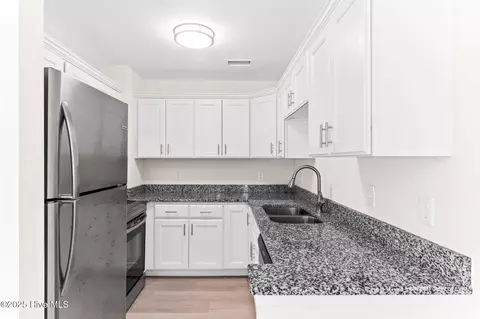 2036 Sloop Point Loop Road Apt A6 A4 A3 A2 Rd #A6, A4, A3, A2, Hampstead, NC 28443 photo 15