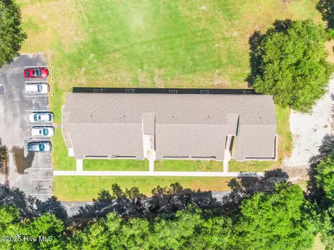 2036 Sloop Point Loop Road Apt A6 A4 A3 A2 Rd #A6, A4, A3, A2, Hampstead, NC 28443 photo 6