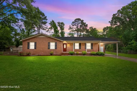 107 Tuckahoe Dr, Greenville, NC 27858