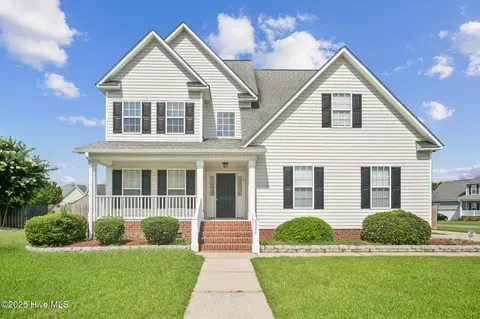 4500 Southlea Dr, Winterville, NC 28590