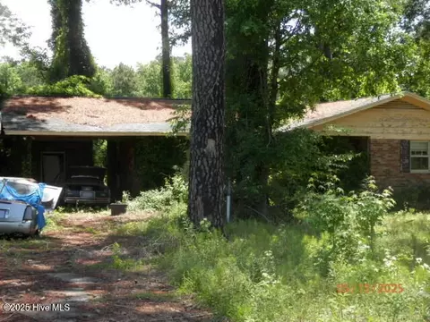 1106 Mary Ln, Whiteville, NC 28472