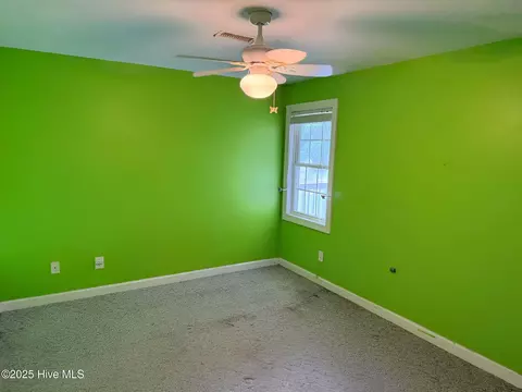 Bedroom - 17 Wheat Patch Rd, Belhaven, NC 27810 photo 2 of 5