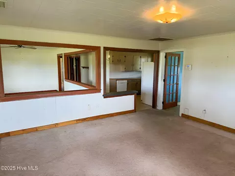 Living - 17 Wheat Patch Rd, Belhaven, NC 27810 photo 4 of 5