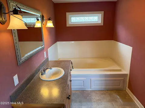 Bath - 17 Wheat Patch Rd, Belhaven, NC 27810 photo 1 of 2