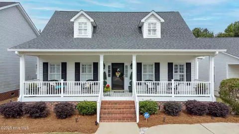 266 Turtle Cove Dr, Elizabethtown, NC 28337