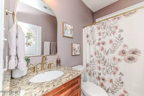 Bath - 140 Leesville Loop, Aberdeen, NC 28315 photo 3 of 6