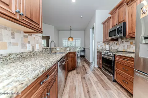 Kitchen - 140 Leesville Loop, Aberdeen, NC 28315 photo 4 of 7