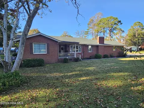 312 N Crescent Dr, Plymouth, NC 27962