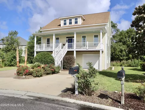 8402 Sarensen Ct, Wilmington, NC 28412