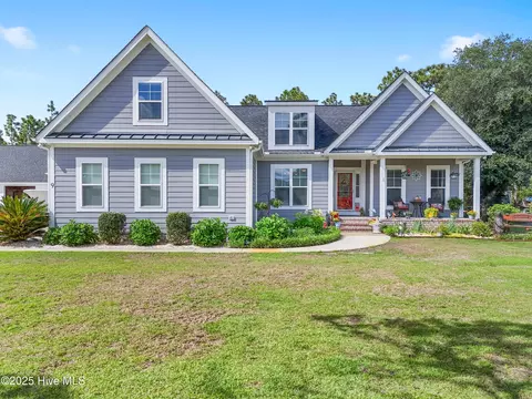 9 Casper Rd, Southport, NC 28461