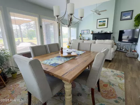 109 Egret Ct, Hampstead, NC 28443 photo 7