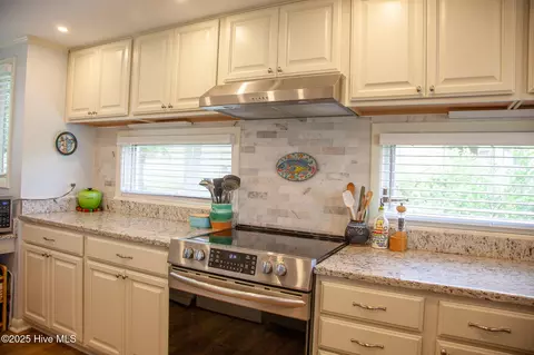 109 Egret Ct, Hampstead, NC 28443 photo 11