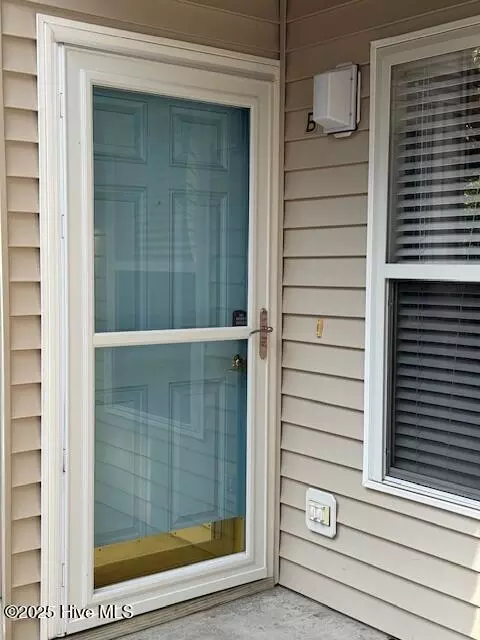 420 Commerce Ave #B, Morehead City, NC 28557
