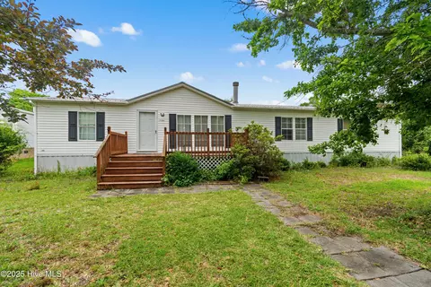 2166 Amy Dr SW, Supply, NC 28462