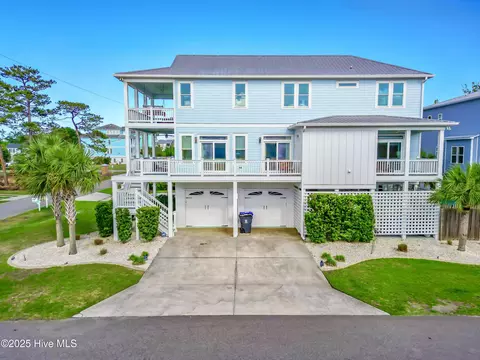 507 N Carolina Ave, Carolina Beach, NC 28428
