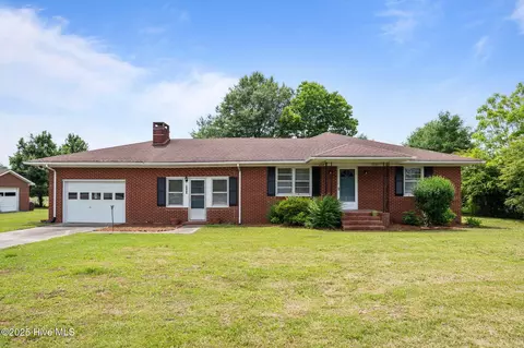 5044 Nc 33, Chocowinity, NC 27817