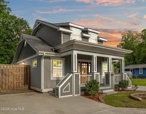 7 Montgomery Ave, Wilmington, NC 28405