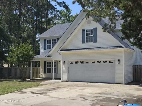 200 Golf View Dr, Hampstead, NC 28443