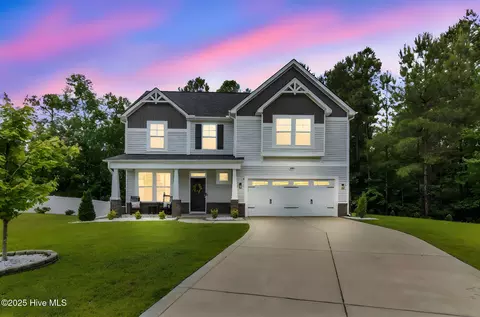 186 Old Glory Ln, Cameron, NC 28326