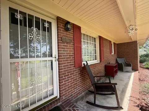 Exterior - 1060 Taylor Rd, Chocowinity, NC 27817 photo 3 of 7